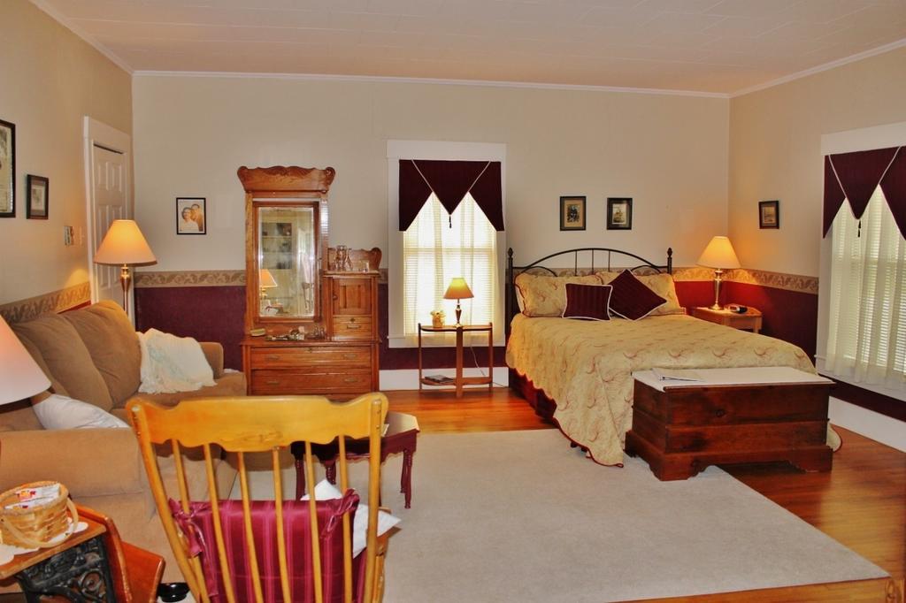 Bennett House B&B Удсток Стая снимка